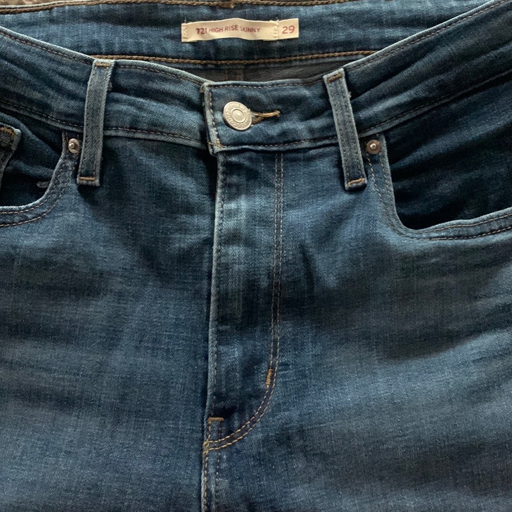 ❗️CLEAROUT❗️ Levi’s 721 High Rise Women’s Skinny Jeans